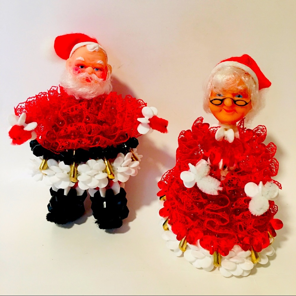 Vintage Safety Pin & Beads Santa & Mrs. Claus